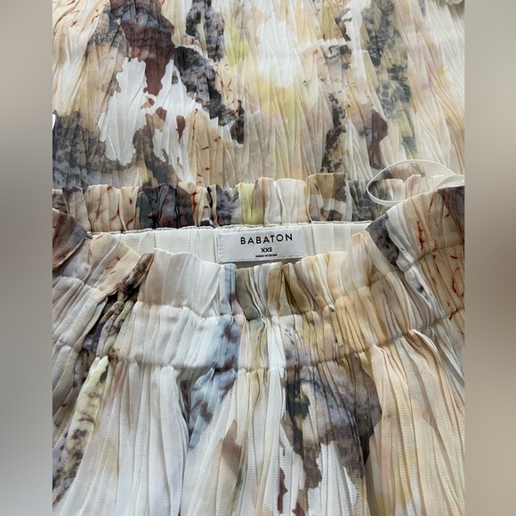 Babaton Gabriola midi skirt. Aritzia - Picture 1 of 5